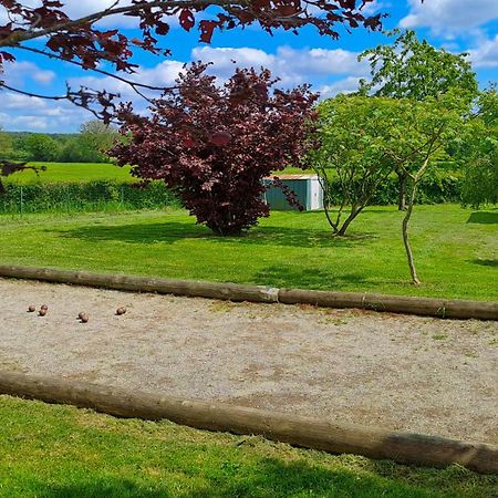 Gite De La Tuilerie Des Garandons Saint-Menoux Exterior foto